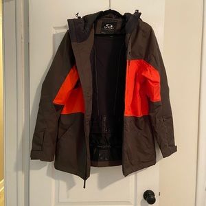Men’s Oakley Snowboarding Jacket